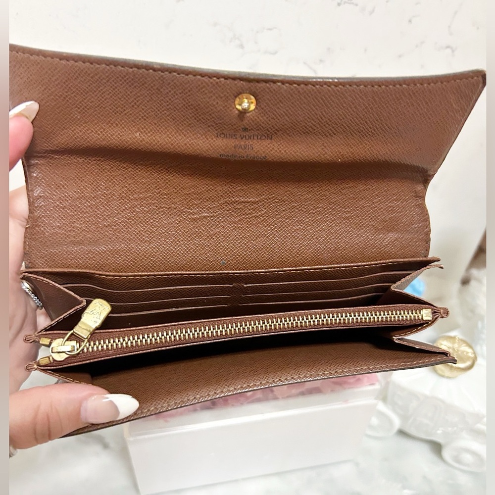 Authentic Louis Vuitton Classic Monogram Vintage Continental Sarah Wallet - Picture 8 of 13